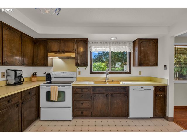 8821 Ne 102ND St, Vancouver, WA 98662