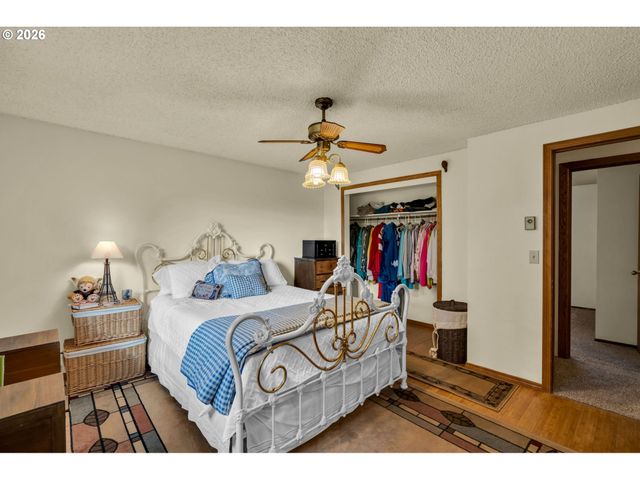 8821 Ne 102ND St, Vancouver, WA 98662
