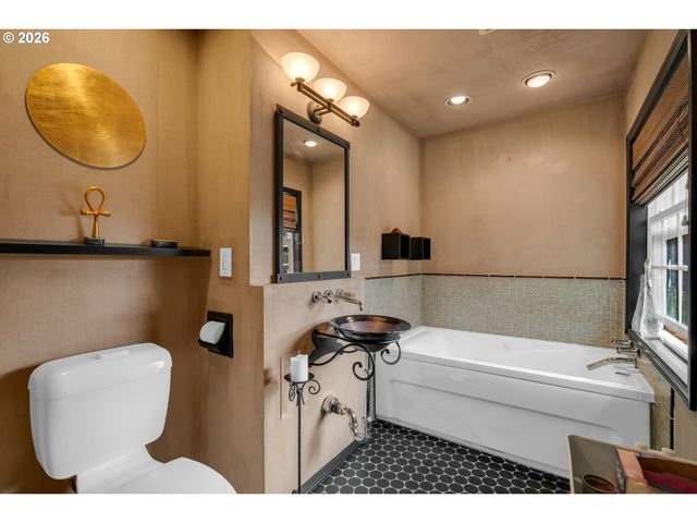8821 Ne 102ND St, Vancouver, WA 98662