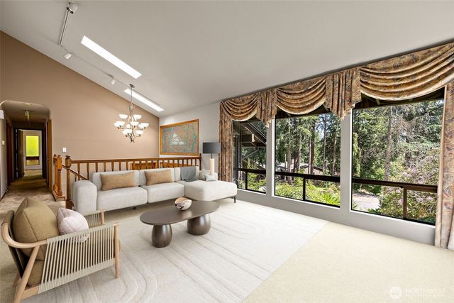 145 Big Bear Place NW, Issaquah, WA 98027