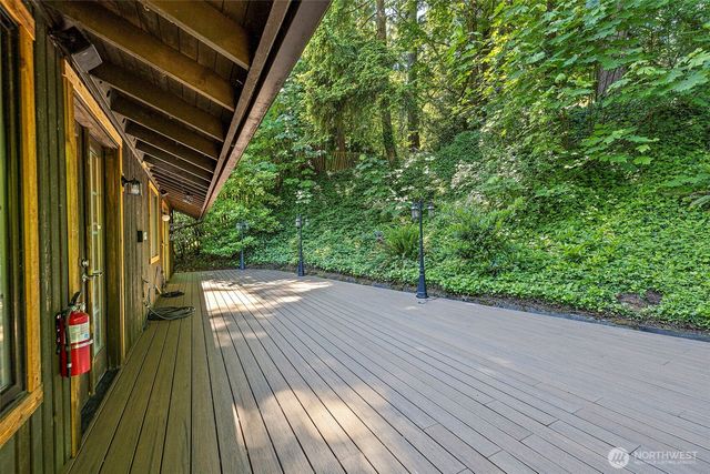 145 Big Bear Place NW, Issaquah, WA 98027