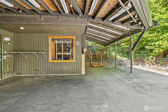 145 Big Bear Place NW, Issaquah, WA 98027