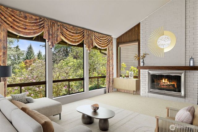 145 Big Bear Place NW, Issaquah, WA 98027