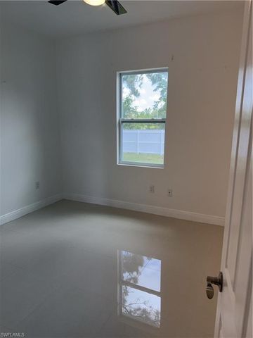 1147 Antonio ST E, Lehigh Acres, FL 33974
