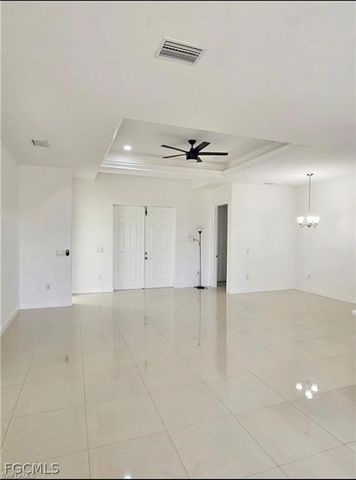 1147 Antonio ST E, Lehigh Acres, FL 33974