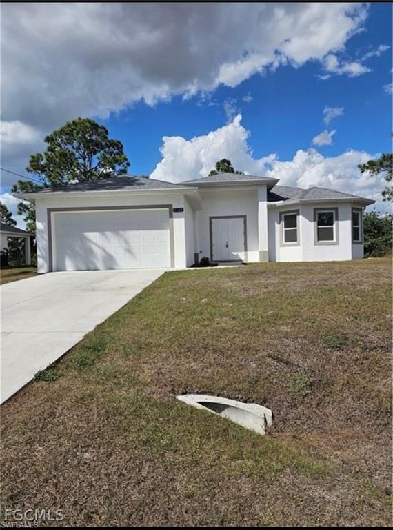 1147 Antonio ST E, Lehigh Acres, FL 33974