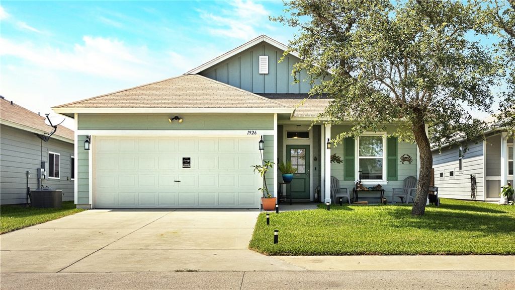 1926 Shellbank Ave, Aransas Pass, TX 78336 — exterior