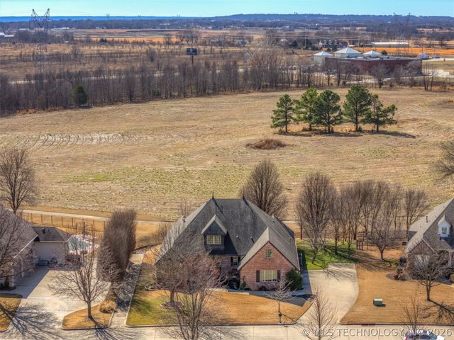 14826 S 52nd Avenue, Bixby, OK 74008