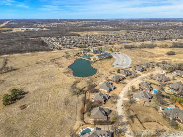 14826 S 52nd Avenue, Bixby, OK 74008