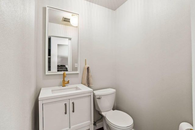 396 Kennedy COURT W, Colgate, WI 53017