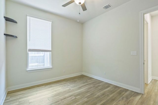 137 Climbing Rock LOOP, Dripping Springs, TX 78620