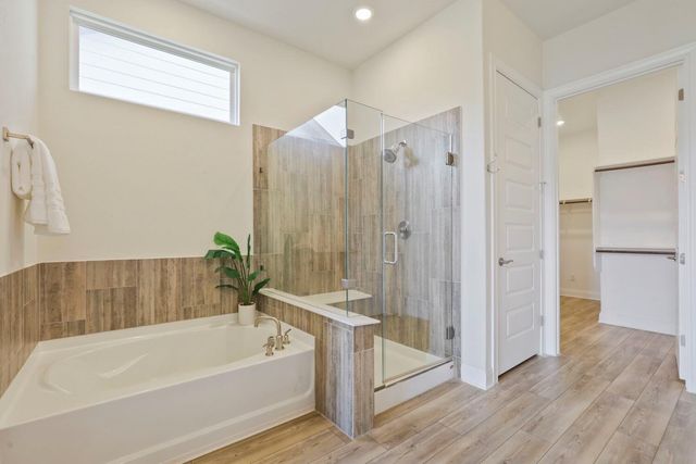 137 Climbing Rock LOOP, Dripping Springs, TX 78620