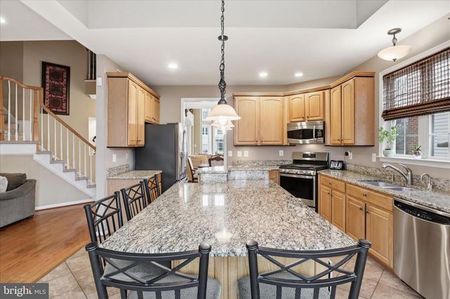 5870 LINDEN CREEK CT, Centreville, VA 20120