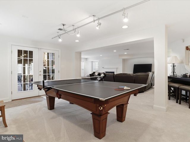 5870 LINDEN CREEK CT, Centreville, VA 20120