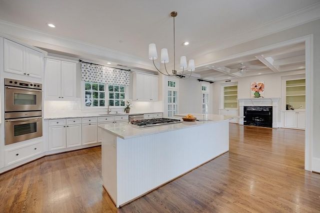 3014 Greendale Drive NW, Atlanta, GA 30327