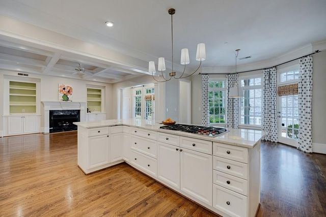 3014 Greendale Drive NW, Atlanta, GA 30327