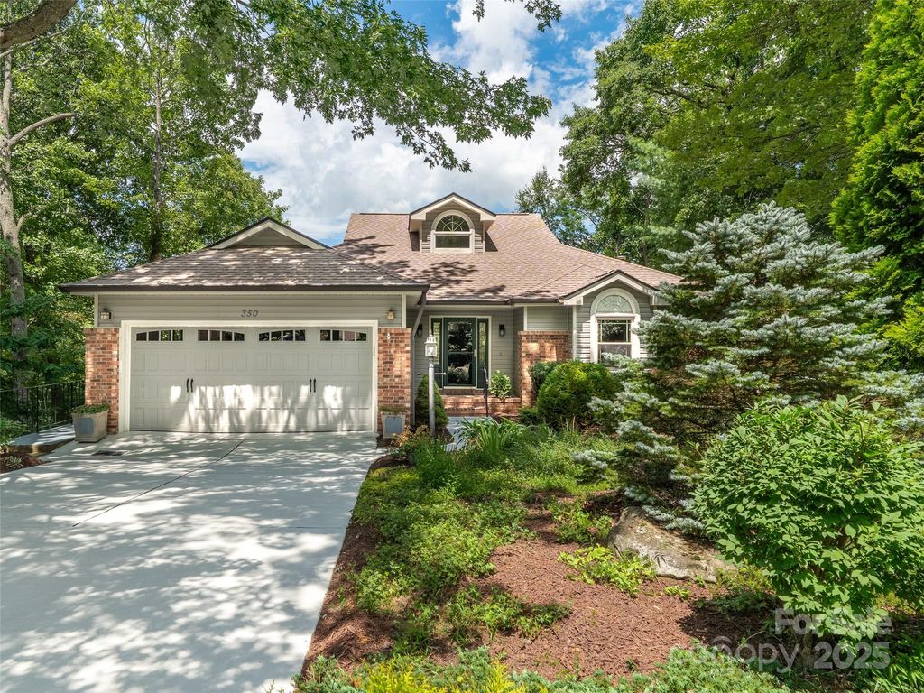 350 W Shay Circle, Hendersonville, NC 28791