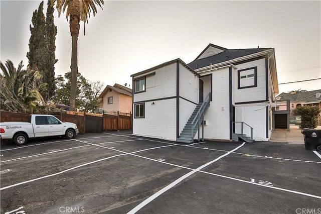 210 Belmont Avenue, Los Angeles, CA 90026