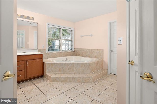 12201 OCEAN VISTA DR, Berlin, MD 21811