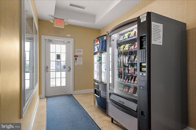 12201 OCEAN VISTA DR, Berlin, MD 21811