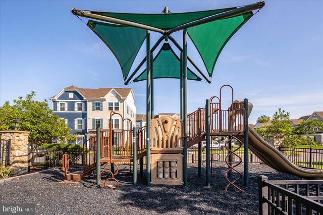 12201 OCEAN VISTA DR, Berlin, MD 21811