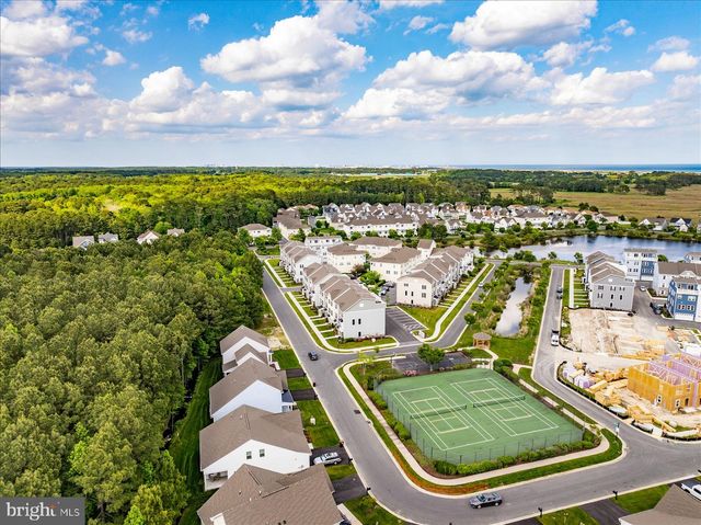 12201 OCEAN VISTA DR, Berlin, MD 21811
