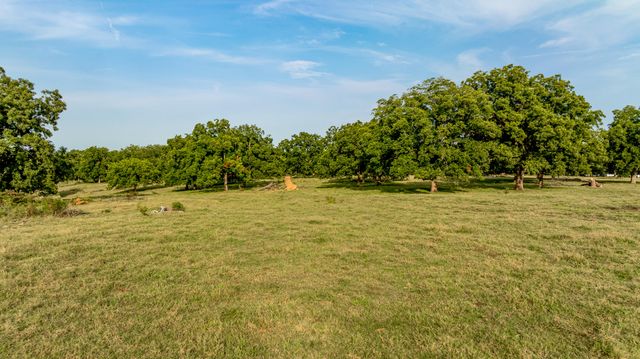 27660 S 620 Road, Grove, OK 74344