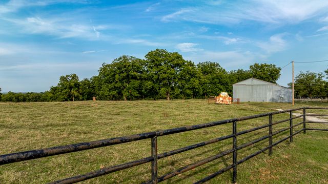 27660 S 620 Road, Grove, OK 74344