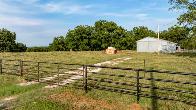27660 S 620 Road, Grove, OK 74344