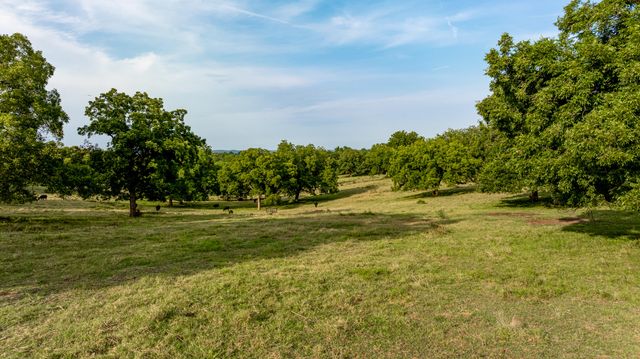 27660 S 620 Road, Grove, OK 74344