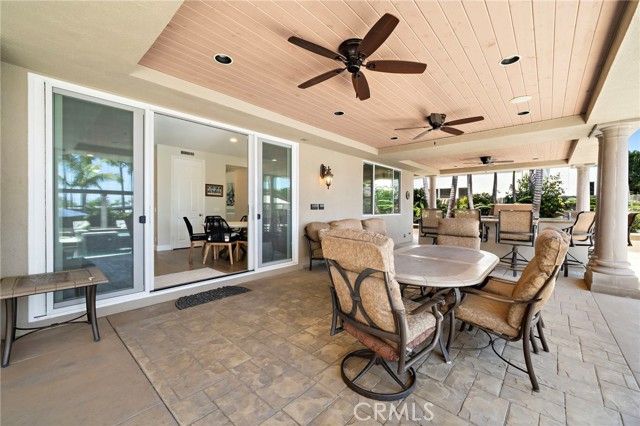 18976 Rockinghorse Lane, Huntington Beach, CA 92648