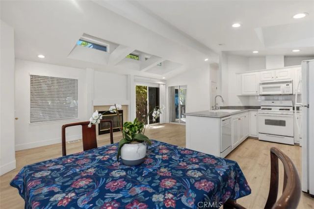 30802 Coast F18, Laguna Beach, CA 92651
