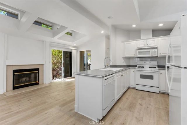 30802 Coast F18, Laguna Beach, CA 92651