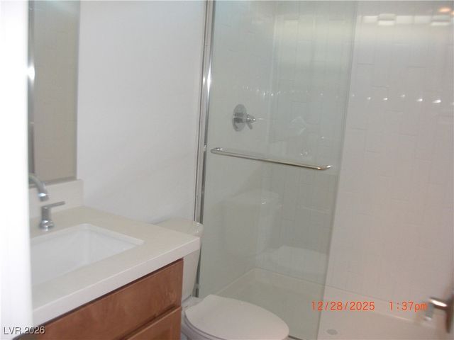 9751 Evergreen Pine Street, Las Vegas, NV 89166