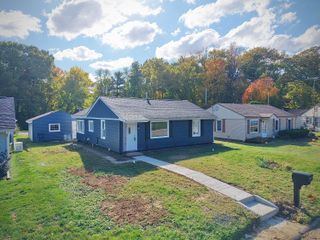 1663 Stone Lake Drive, La Porte, IN 46350