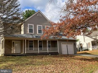 18424 FLOWER HILL WAY, Gaithersburg, MD 20879
