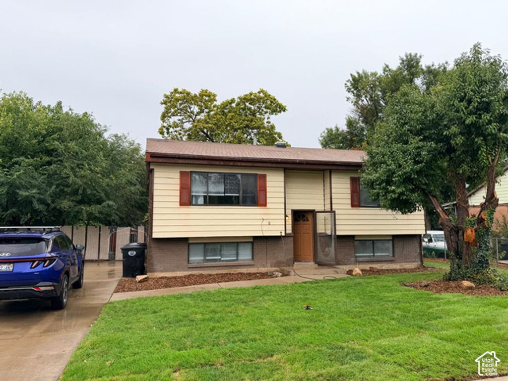 2229 N 700 W, Clinton, UT 84015