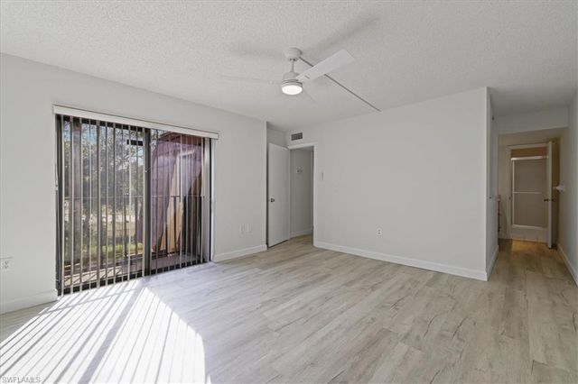 5244 Cedarbend DR # 2, Fort Myers, FL 33919