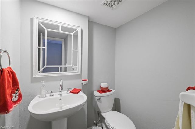 5244 Cedarbend DR # 2, Fort Myers, FL 33919