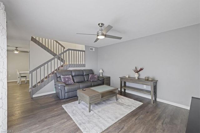 5244 Cedarbend DR # 2, Fort Myers, FL 33919