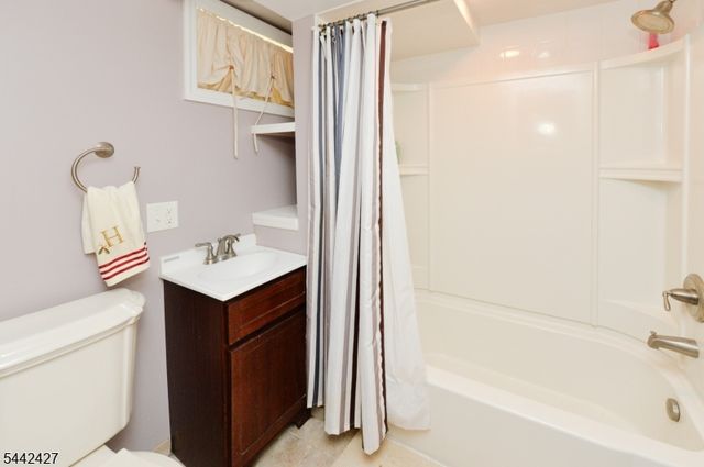 242 Prospect St, Nutley Twp., NJ 07110