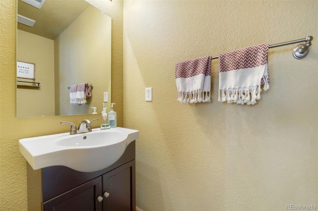 9790 Marmot Ridge Circle, Littleton, CO 80125