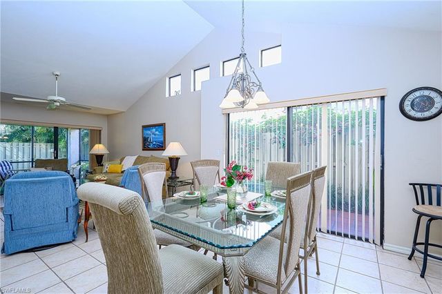 855 REEF POINT CIR, Naples, FL 34108