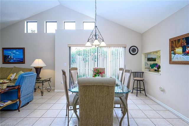 855 REEF POINT CIR, Naples, FL 34108