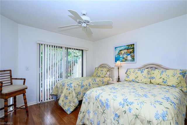 855 REEF POINT CIR, Naples, FL 34108