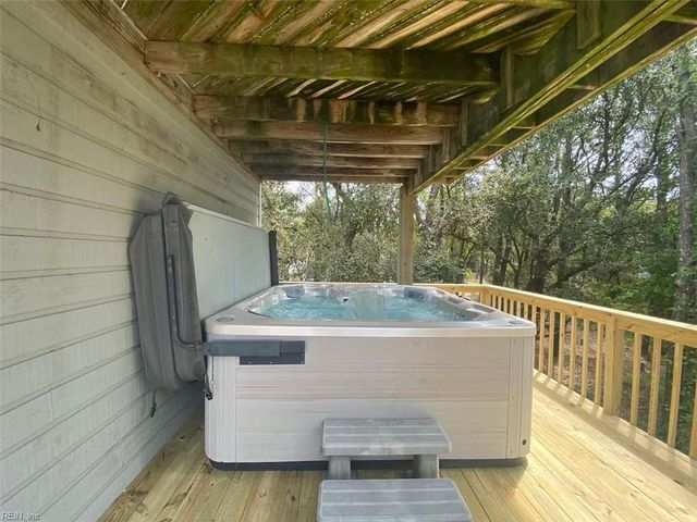 1278 Lakeside DR, Corolla, NC 27927