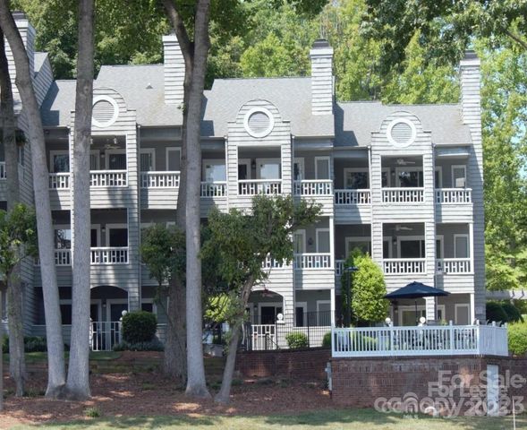 218 Northwest Drive, Davidson, NC 28036