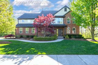 61036 Winterberry Drive, Washington Township, MI 48094