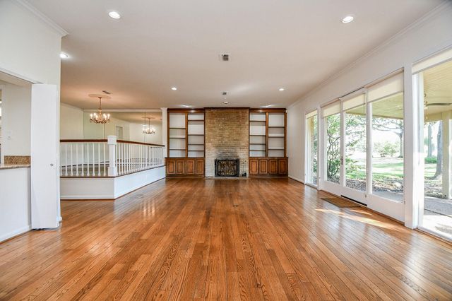 2930 Country Club Blvd Boulevard, Sugar Land, TX 77478