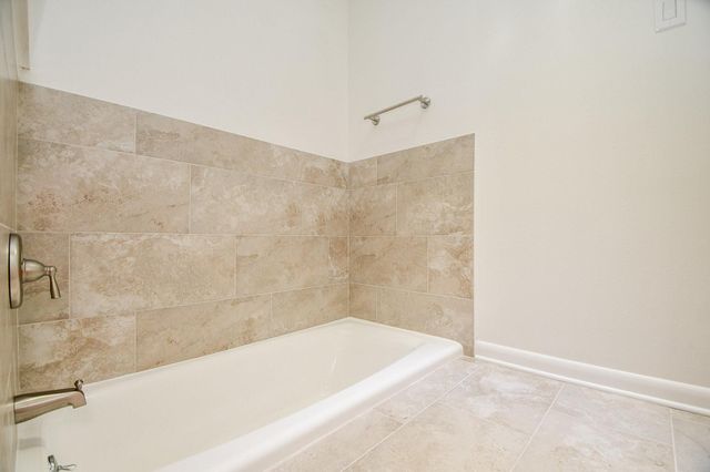 2930 Country Club Blvd Boulevard, Sugar Land, TX 77478